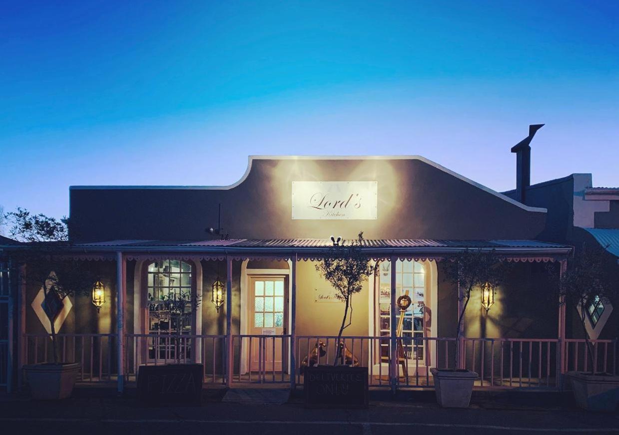 Lord Carnarvon Small Hotel Dış mekan fotoğraf